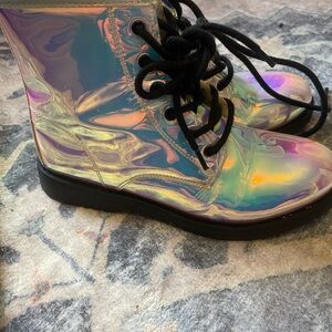 Place‎ Iridescent Kids Boots with Black Laces